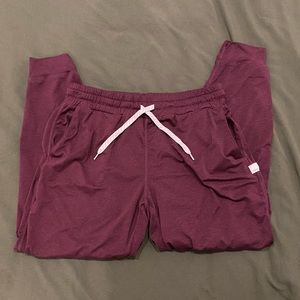Vuori joggers Small